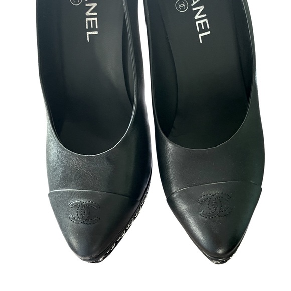 Chanel Chain Link Heels MUST HAVE!! - Picture 6 of 12